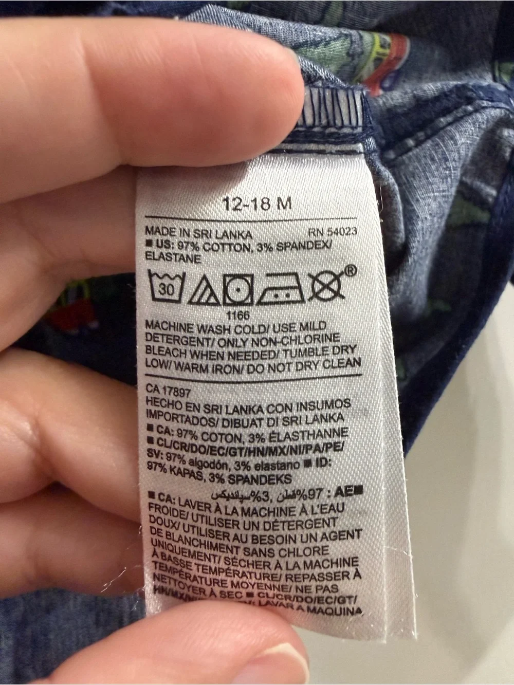 Old Navy Navy Button-Down Shirt with Winter Outdoor Print